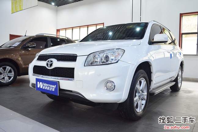 丰田RAV42011款2.0L 自动豪华版