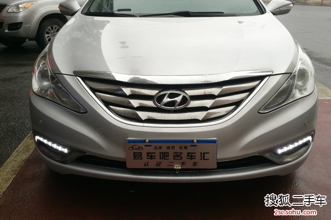 现代索纳塔八2011款2.0L 自动领先版