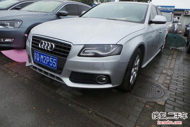 奥迪A4L2012款2.0TFSI 舒适型