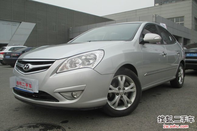 现代悦动2011款1.8L 手动豪华型