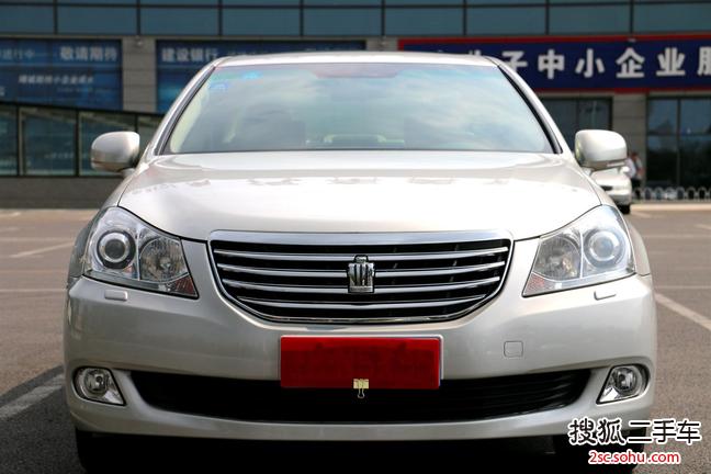 丰田皇冠2010款2.5L Royal 真皮天窗版 