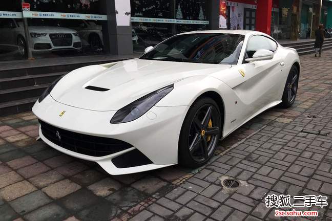 法拉利F12 berlinetta2013款6.3L 标准型