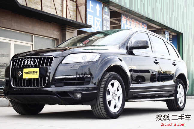 奥迪Q72011款3.0TFSI 专享型(L)