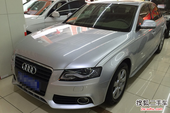 奥迪A4L2009款2.0TFSI 标准型