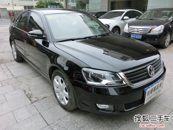 大众帕萨特领驭2009款2.0L 手动 尊享型