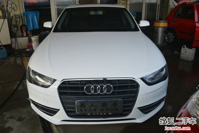 奥迪A4L2013款35 TFSI 自动标准型