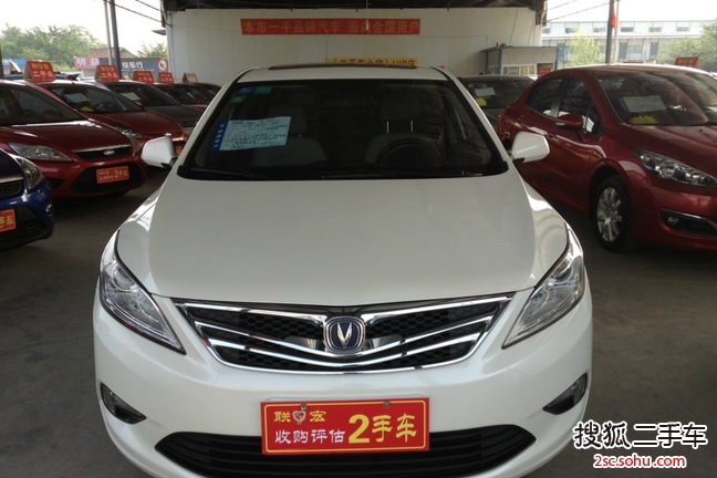 长安逸动2012款1.6L 手动 尊贵型 京V