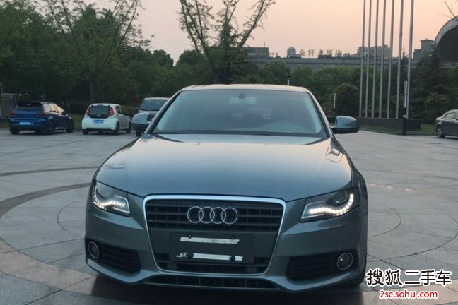 奥迪A4L2009款2.0TFSI 豪华型