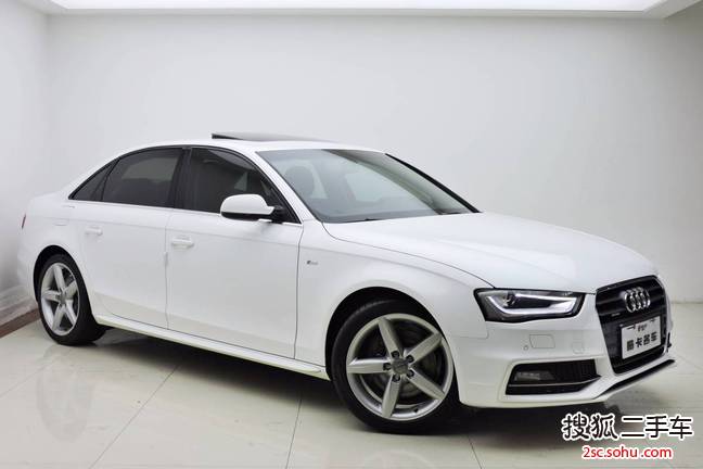 奥迪A4L2015款45 TFSI quattro个性运动型