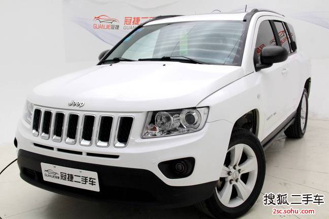 Jeep指南者2013款2.0L 两驱运动版