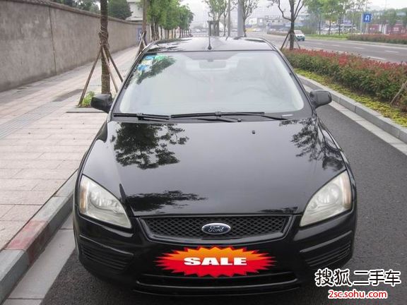 福特福克斯三厢2007款1.8L 手动舒适型