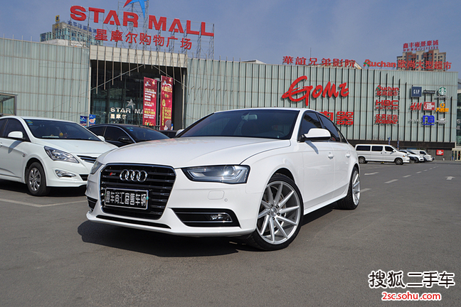 奥迪A4L2015款45 TFSI quattro个性运动型