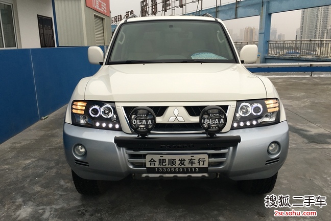 三菱帕杰罗2011款3.0L GLX 手动 四驱