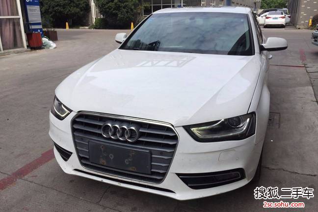 奥迪A4L2016款35 TFSI 自动技术型