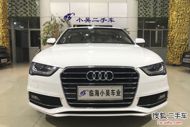 奥迪A4L2016款35 TFSI 典藏版 S line舒适型