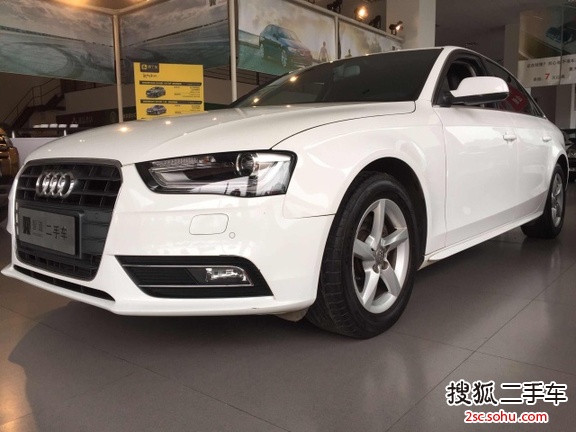 奥迪A4L2013款35 TFSI 自动标准型