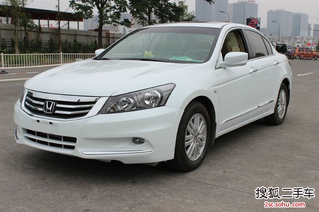 本田雅阁2013款2.4L LX