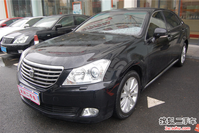 丰田皇冠2011款V6 2.5L Royal 真皮天窗特别版 