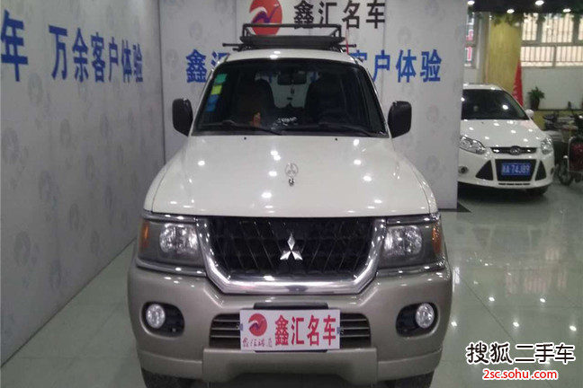 三菱帕杰罗sport2005款3.0 GLS 手动 四驱