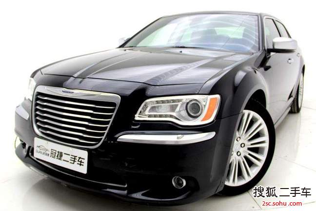 克莱斯勒3002014款300C 3.0L 卓越版