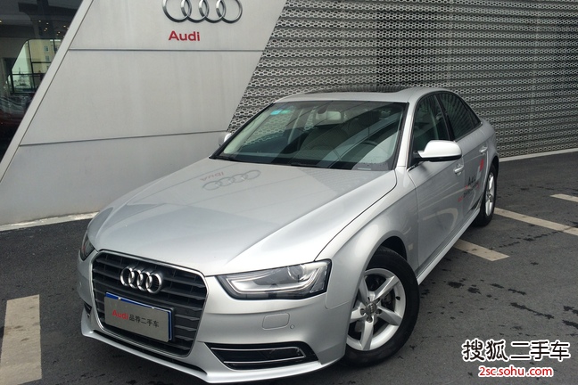 奥迪A4L2013款35 TFSI 自动舒适型