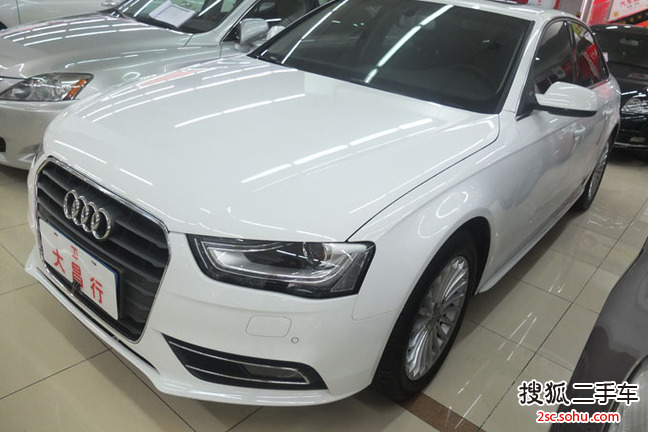 奥迪A4L2012款2.0TFSI 豪华型