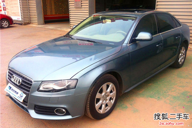 奥迪A4L2010款2.0TFSI 舒适型