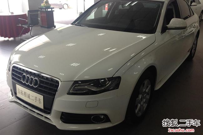 奥迪A4L2011款2.0TFSI 标准型