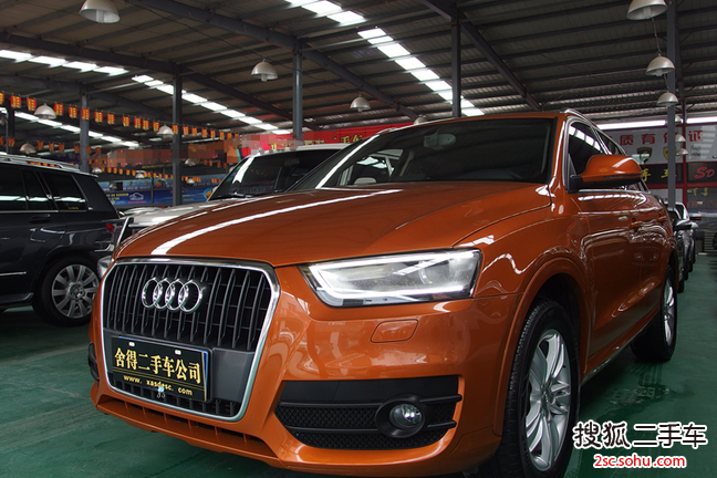 奥迪Q32013款35 TFSI 全时四驱豪华型