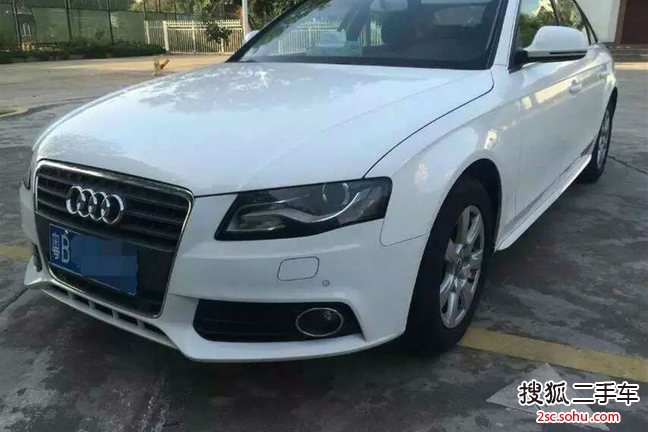 奥迪A4L2012款2.0TFSI 舒适型