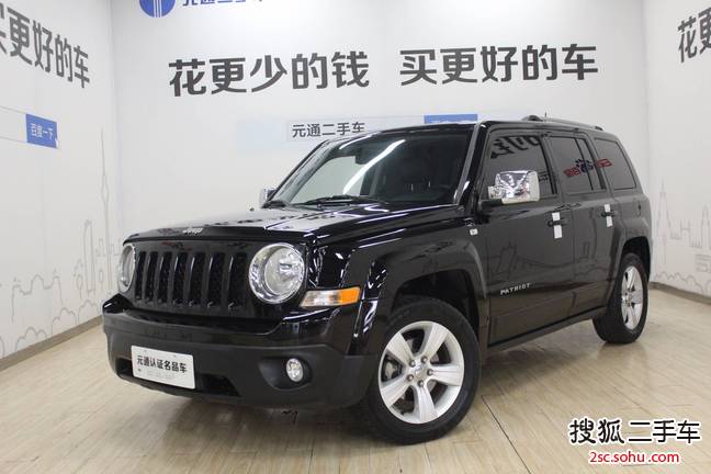 Jeep自由客2014款2.4L 运动版