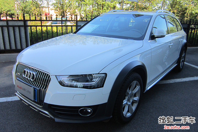 奥迪A4 allroad2013款40 TFSI 豪华型