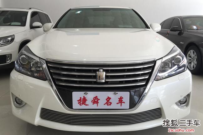 丰田皇冠2012款2.5 Royal 导航版