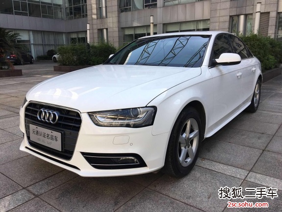 奥迪A4L2013款35 TFSI 自动标准型