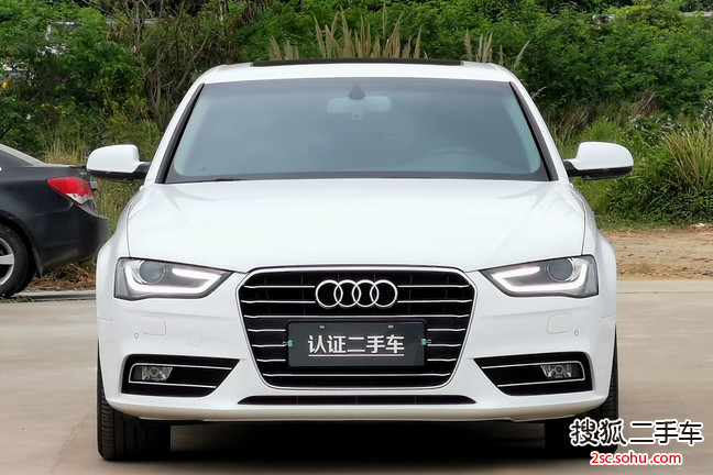 奥迪A4L2016款35 TFSI 典藏版 自动标准型