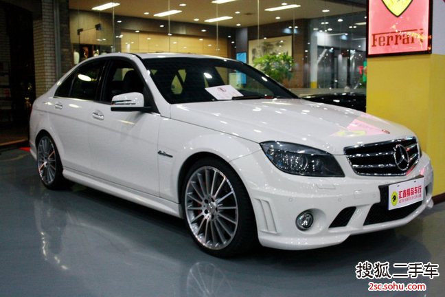 奔驰C63 AMG2010款C63 AMG 高性能版