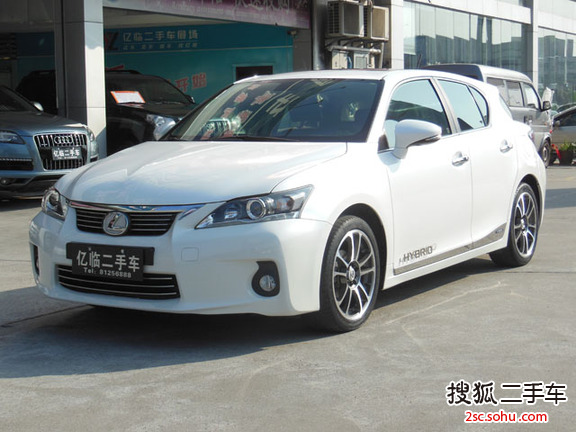 雷克萨斯CT200h2013款1.8L 舒适版