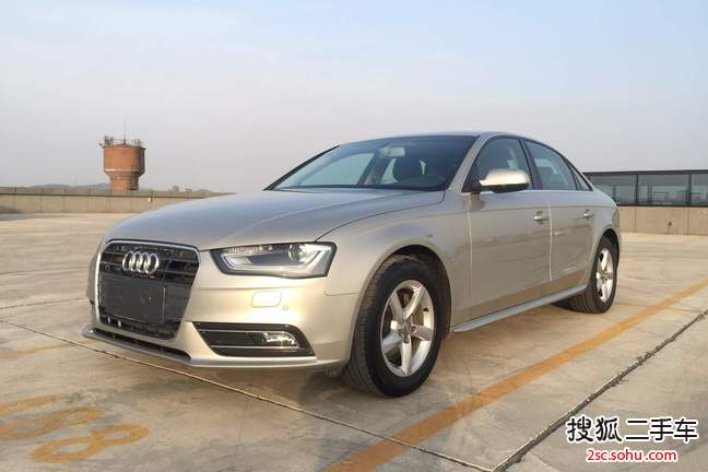 奥迪A4L2015款35 TFSI 自动技术型