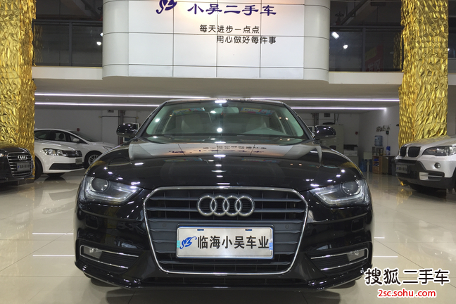 奥迪A4L2013款35 TFSI 自动标准型