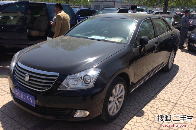 丰田皇冠2012款2.5L Royal