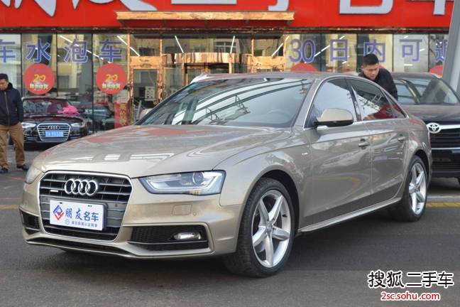 奥迪A4L2013款40 TFSI quattro运动型