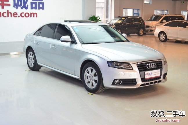 奥迪A4L2009款2.0TFSI 标准型