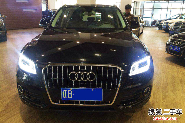 奥迪Q52015款40 TFSI 豪华型