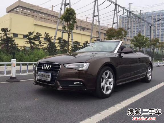 奥迪A5敞篷2013款40 TFSI quattro 风尚版