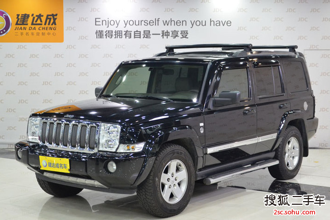 Jeep指挥官5.7L HEMI