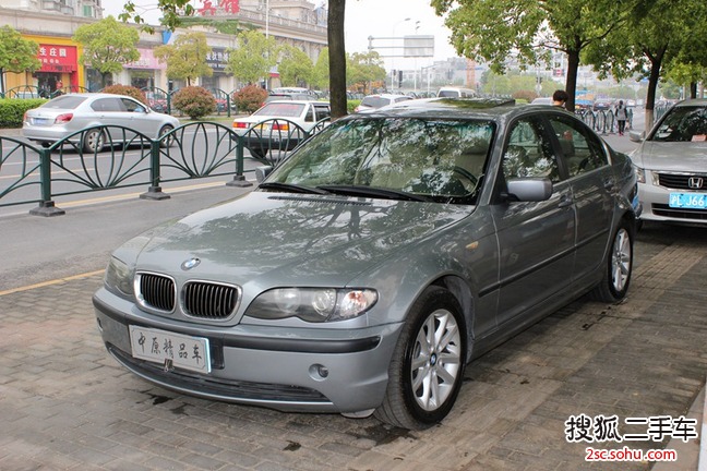 宝马3系2004款325i