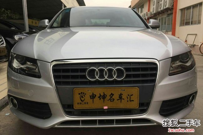 奥迪A4L2012款2.0TFSI 技术型