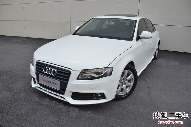 奥迪A4L2011款2.0TFSI 舒适型