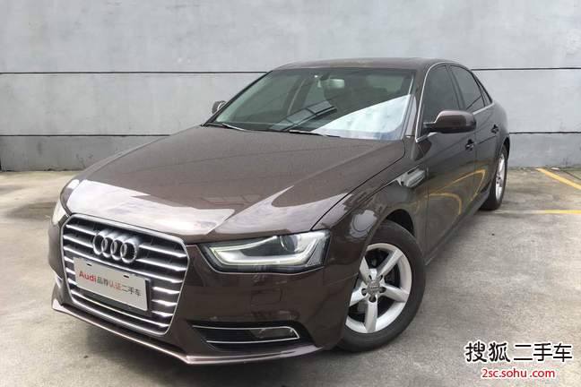 奥迪A4L2013款35 TFSI 自动标准型