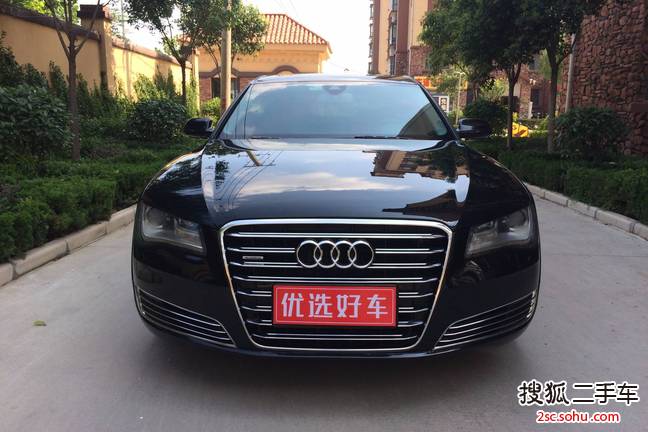 奥迪A8L2013款45 TFSI quattro豪华型